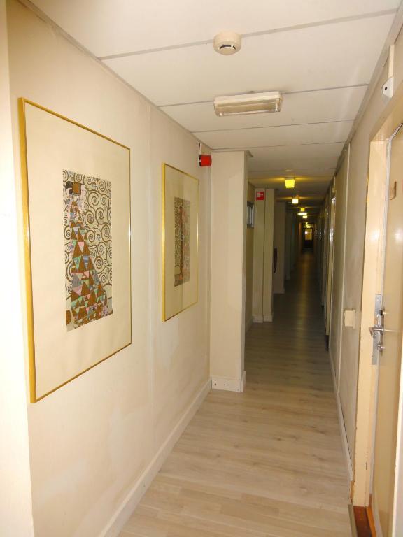Budget Hostel Bargain Toko Amsterdam Extérieur photo